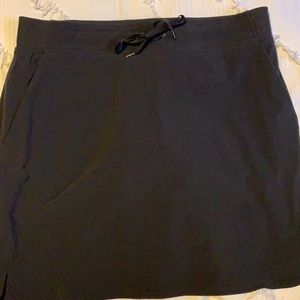 Athleta Black Midtown Skirt Skort